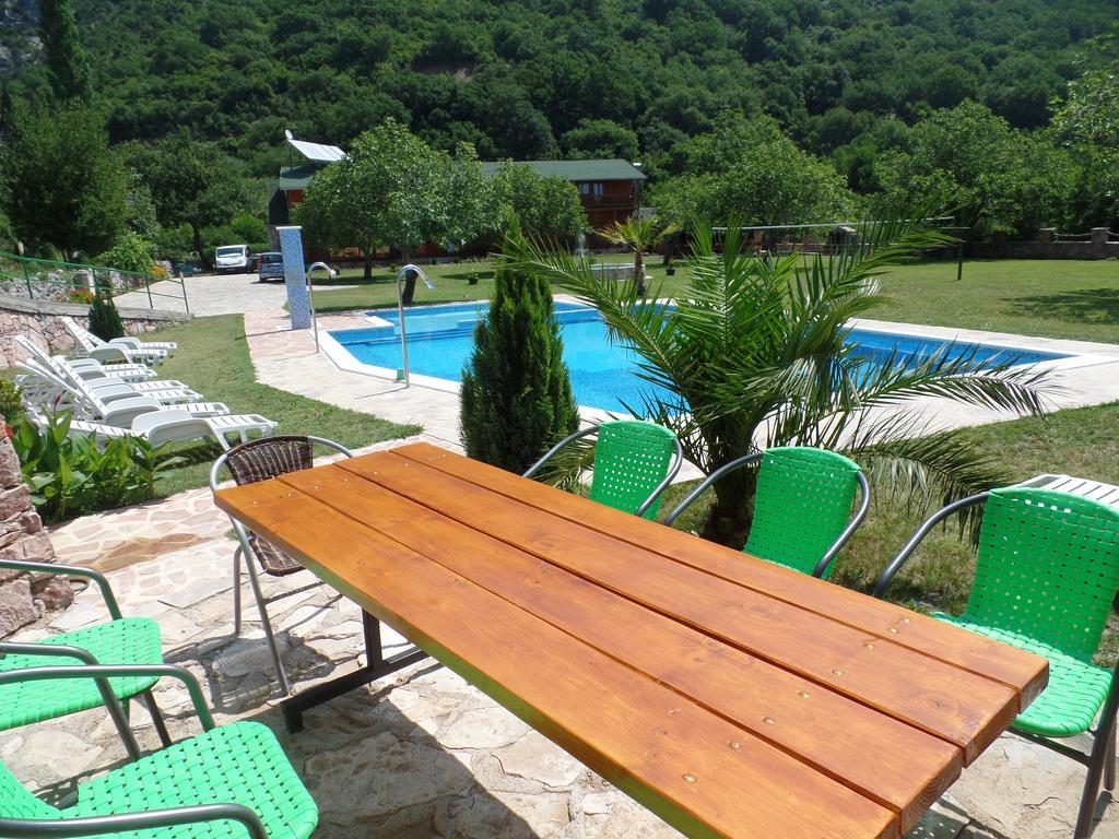 Guest House Jadran Pol Petrovac Exterior photo